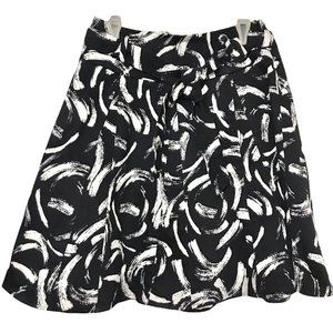 Studio1940 Women Skirt Black & White Size 8 Flare Knee Length Pre-owned